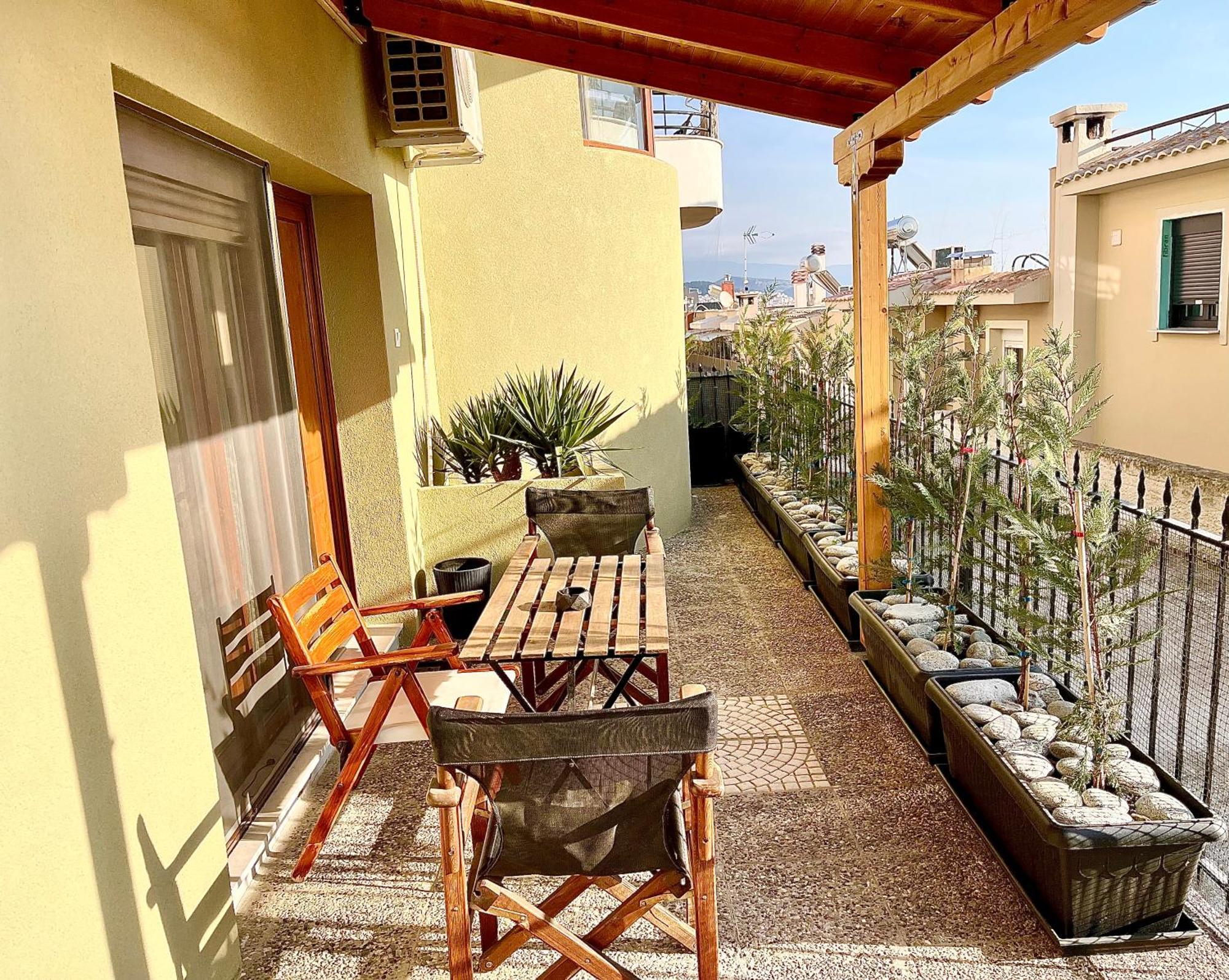 Modus Operandi Apartment *